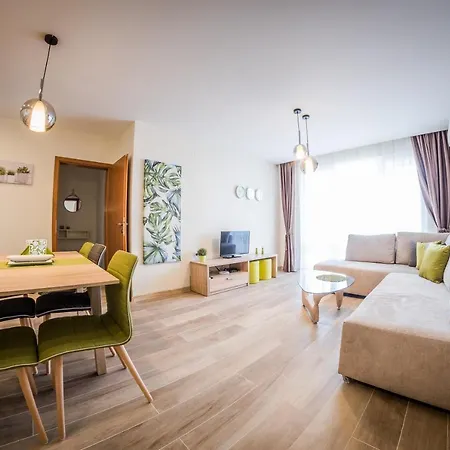 アパート Privilege *